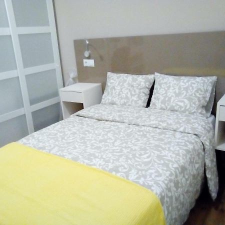Residencia Compostela 2 Bed & Breakfast Santiago de Compostela Exterior foto