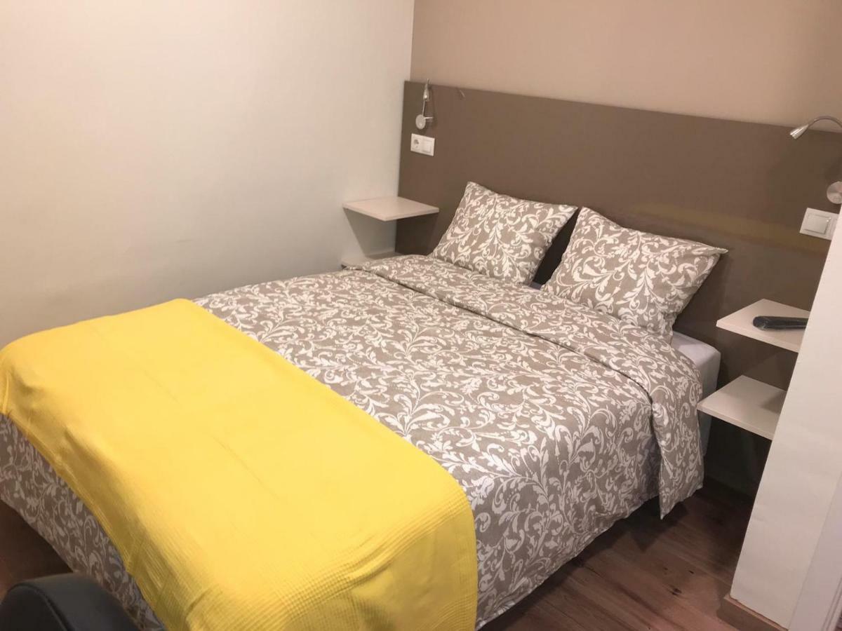 Residencia Compostela 2 Bed & Breakfast Santiago de Compostela Exterior foto